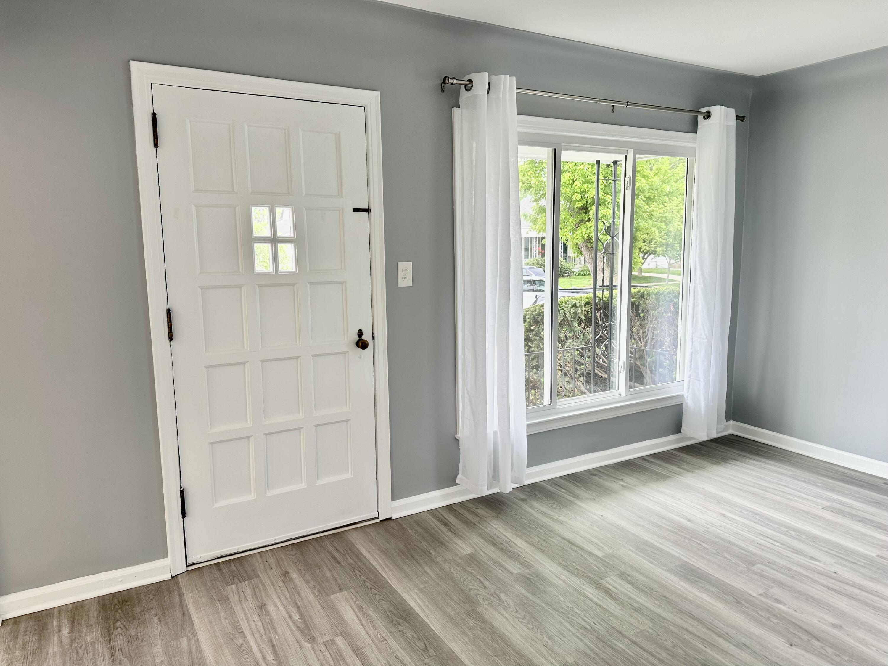 2360 Harvard Road Berkley, MI 48072 - Photo 12 of 54 IMG_8320