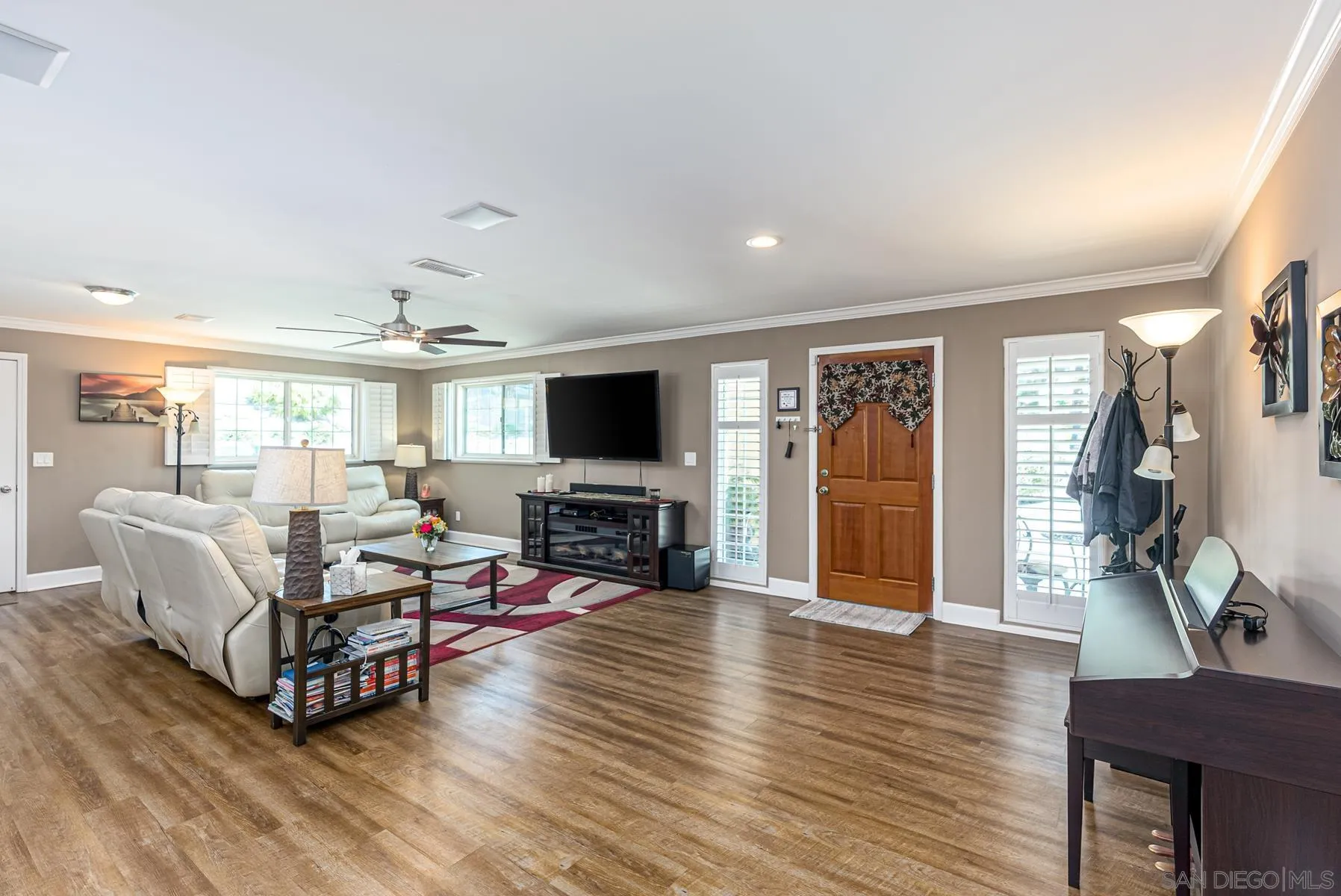 10305 Madrid Way Spring Valley, CA 91977 - Photo 3 of 47 Gallery Image 3