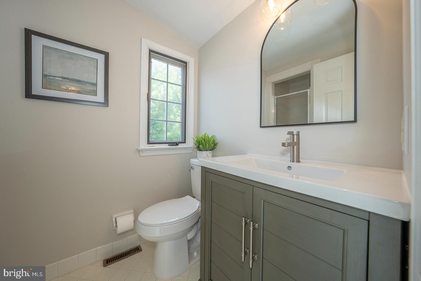 1117 Ivymont Road Bryn Mawr, PA 19010 - Photo 39 of 57 Full bathroom # 3