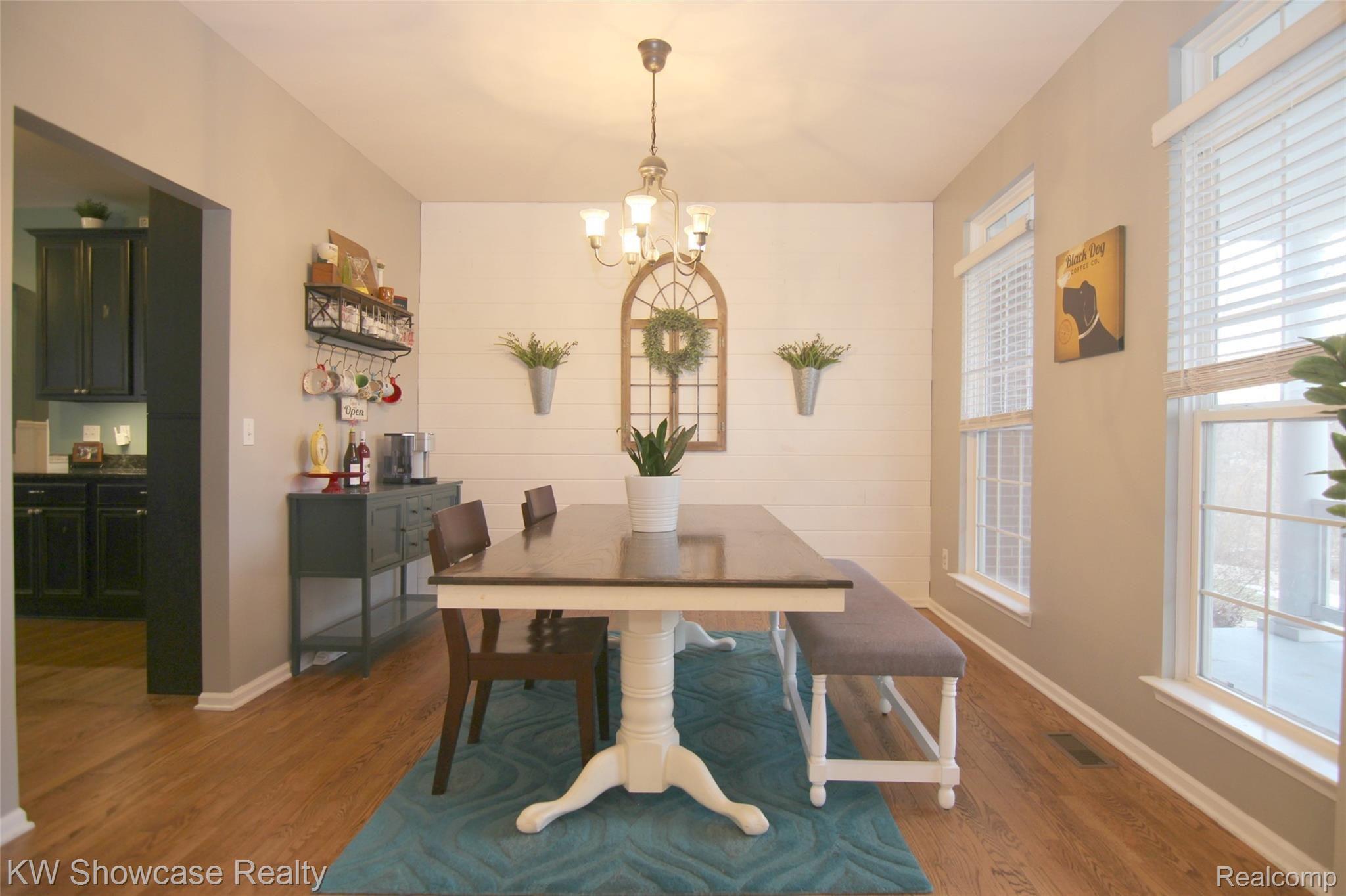 1787 Porter Road White Lake, MI 48383 - Photo 15 of 37 Porter Rd Dining Room.jpg
