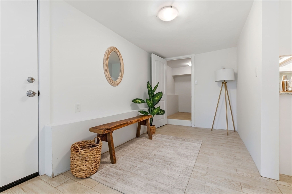6 Mt Locust Place, Unit 2 Gloucester, MA 01930 - Photo 18 of 39