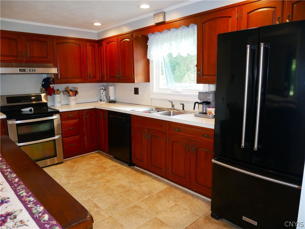 5735 Walker Road Deerfield, NY 13502 - Photo 10 of 32