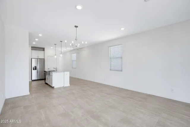 $2,000 | 30450 Sage Street, San Tan Valley, AZ 85143