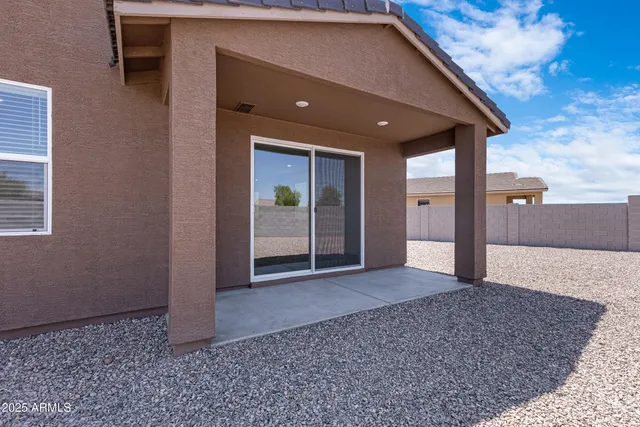 $2,000 | 30450 Sage Street, San Tan Valley, AZ 85143