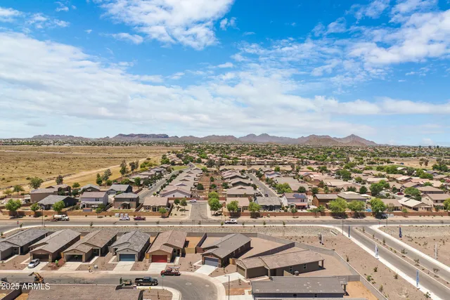 $2,000 | 30450 Sage Street, San Tan Valley, AZ 85143