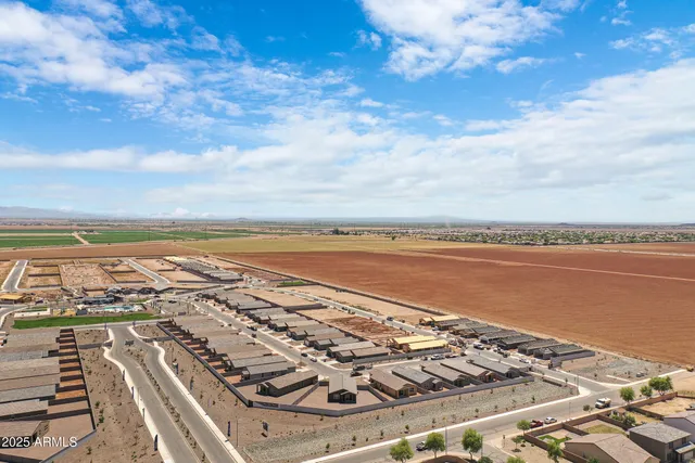 $2,000 | 30450 Sage Street, San Tan Valley, AZ 85143