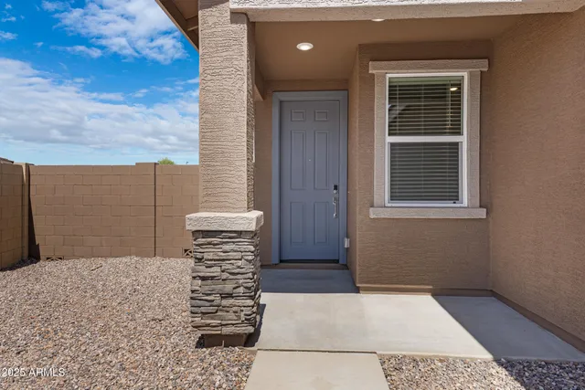 $2,000 | 30450 Sage Street, San Tan Valley, AZ 85143