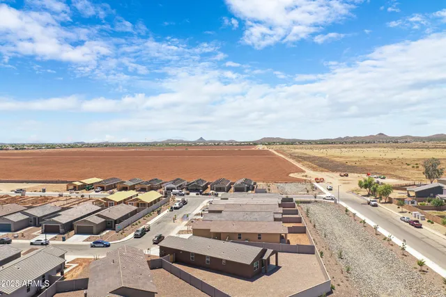 $2,000 | 30450 Sage Street, San Tan Valley, AZ 85143