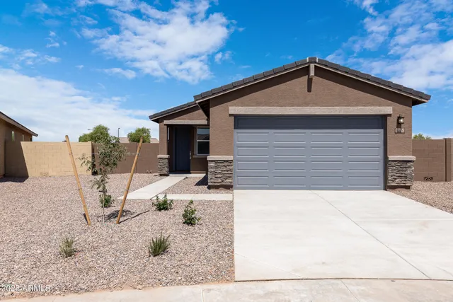 $2,000 | 30450 Sage Street, San Tan Valley, AZ 85143