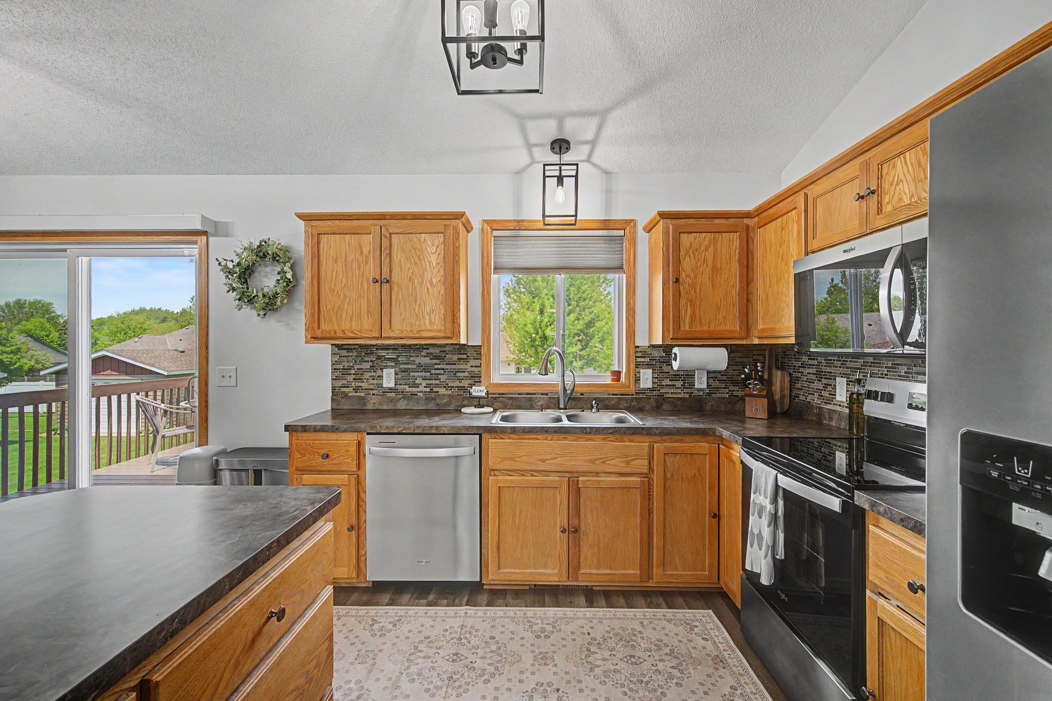 401 10th Street Southeast Freeport, MN 56331 - Photo 10 of 41