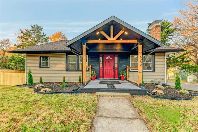 $500,000 | 5000 Fontana Street, Roeland Park, KS 66205