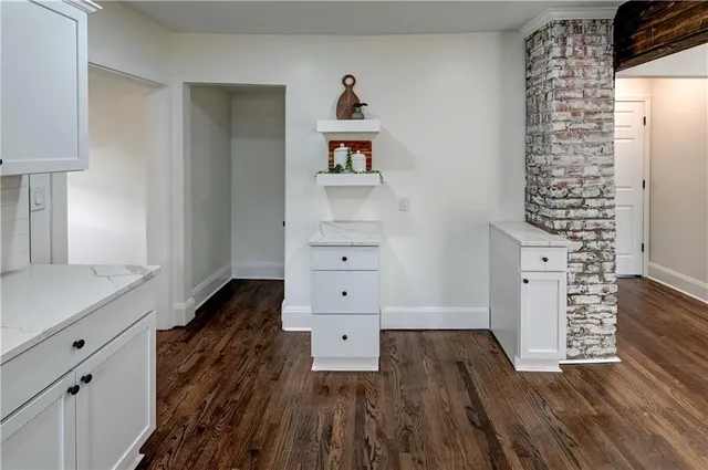 $500,000 | 5000 Fontana Street, Roeland Park, KS 66205