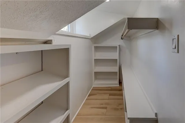 $500,000 | 5000 Fontana Street, Roeland Park, KS 66205