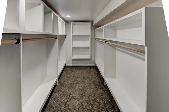 $500,000 | 5000 Fontana Street, Roeland Park, KS 66205