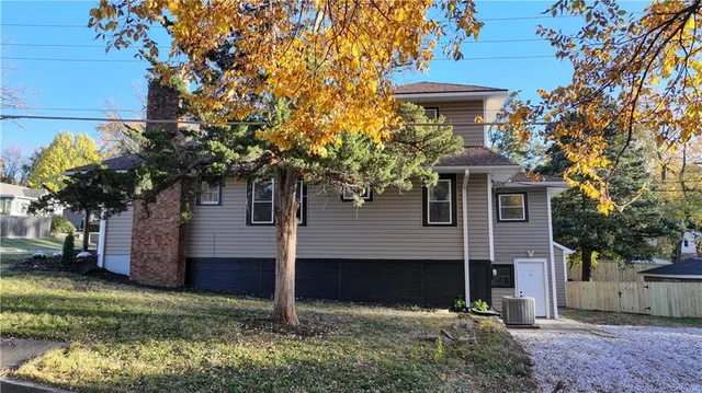 $500,000 | 5000 Fontana Street, Roeland Park, KS 66205