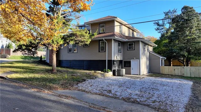 $500,000 | 5000 Fontana Street, Roeland Park, KS 66205