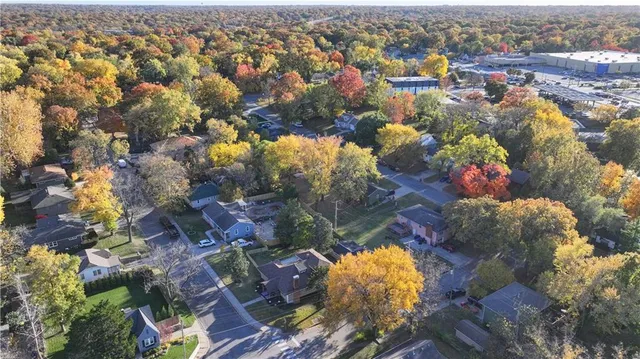 $500,000 | 5000 Fontana Street, Roeland Park, KS 66205