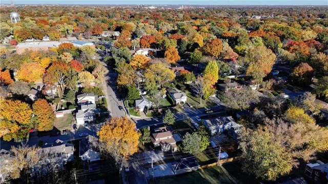 $500,000 | 5000 Fontana Street, Roeland Park, KS 66205