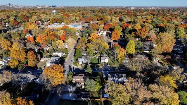 $500,000 | 5000 Fontana Street, Roeland Park, KS 66205