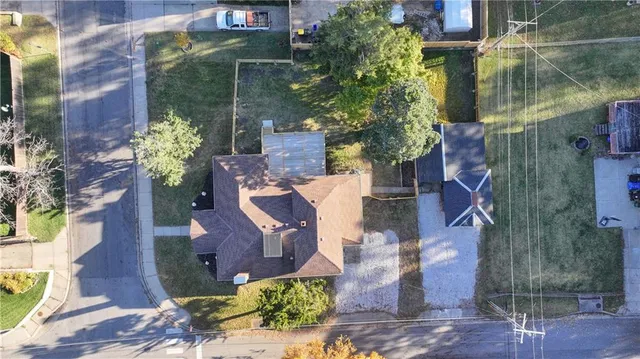 $500,000 | 5000 Fontana Street, Roeland Park, KS 66205