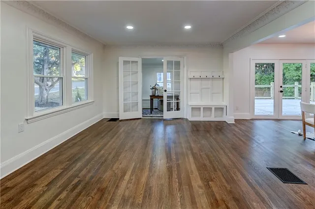 $500,000 | 5000 Fontana Street, Roeland Park, KS 66205