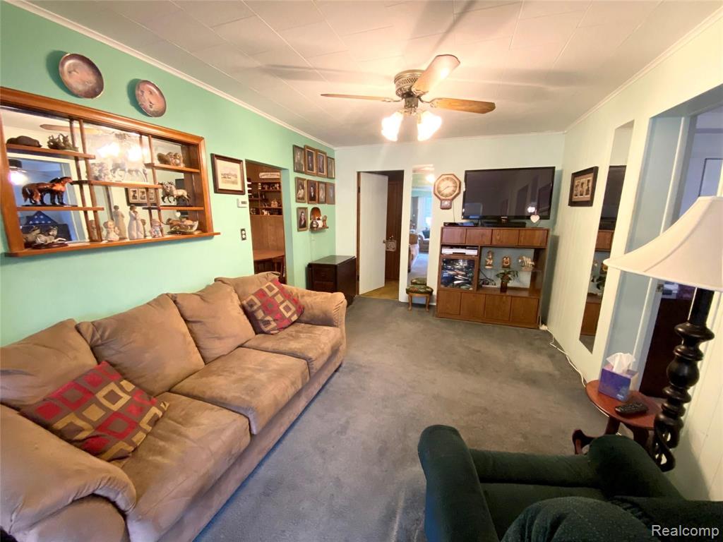 49711 Donner Road Chesterfield, MI 48047 - Photo 8 of 27