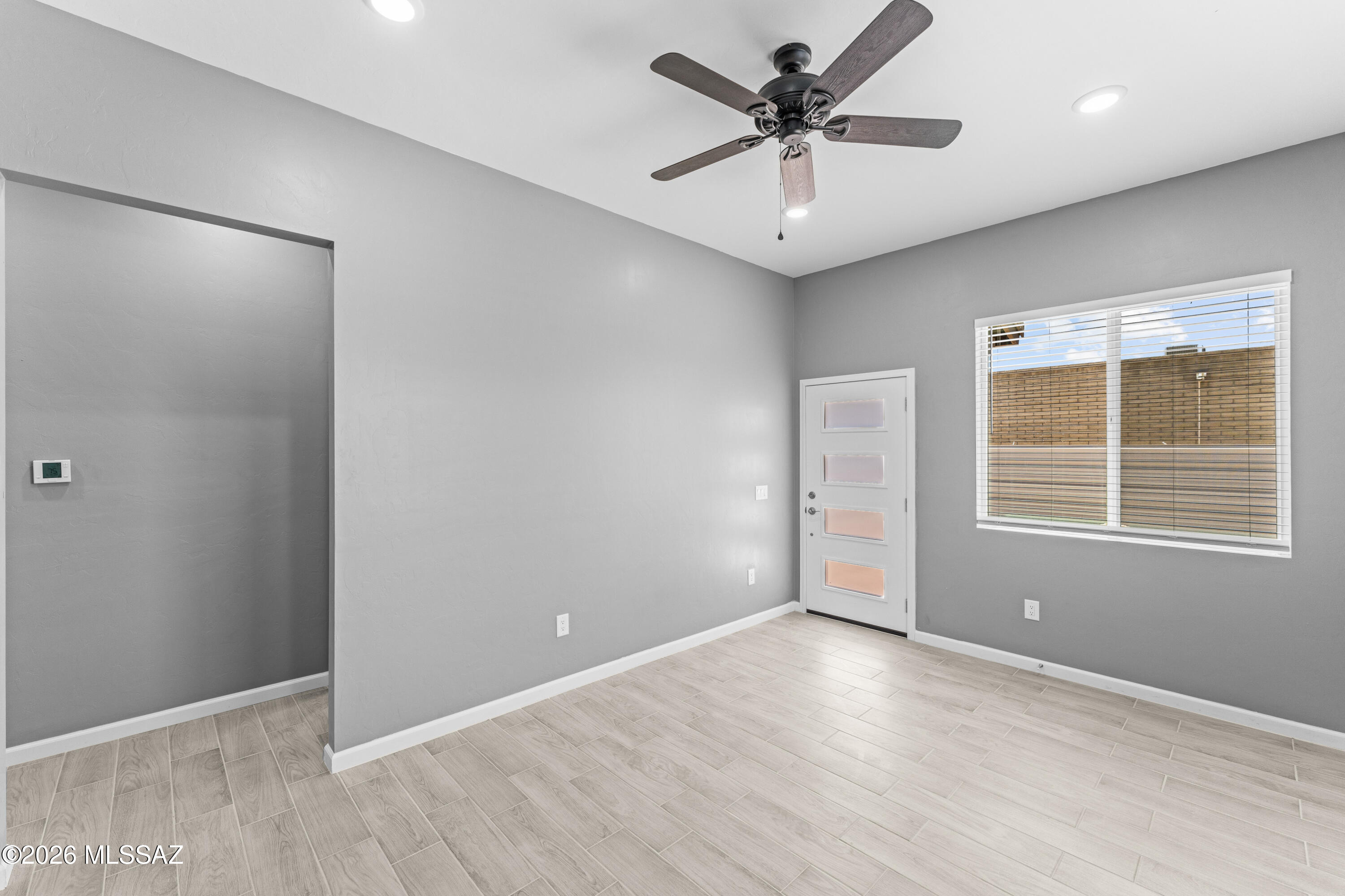 236 East 23rd Street Tucson, AZ 85713 - Photo 6 of 16 DSC04392