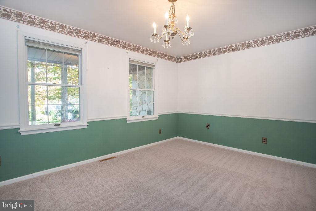 305 Dove Drive Newark, DE 19713 - Photo 6 of 37