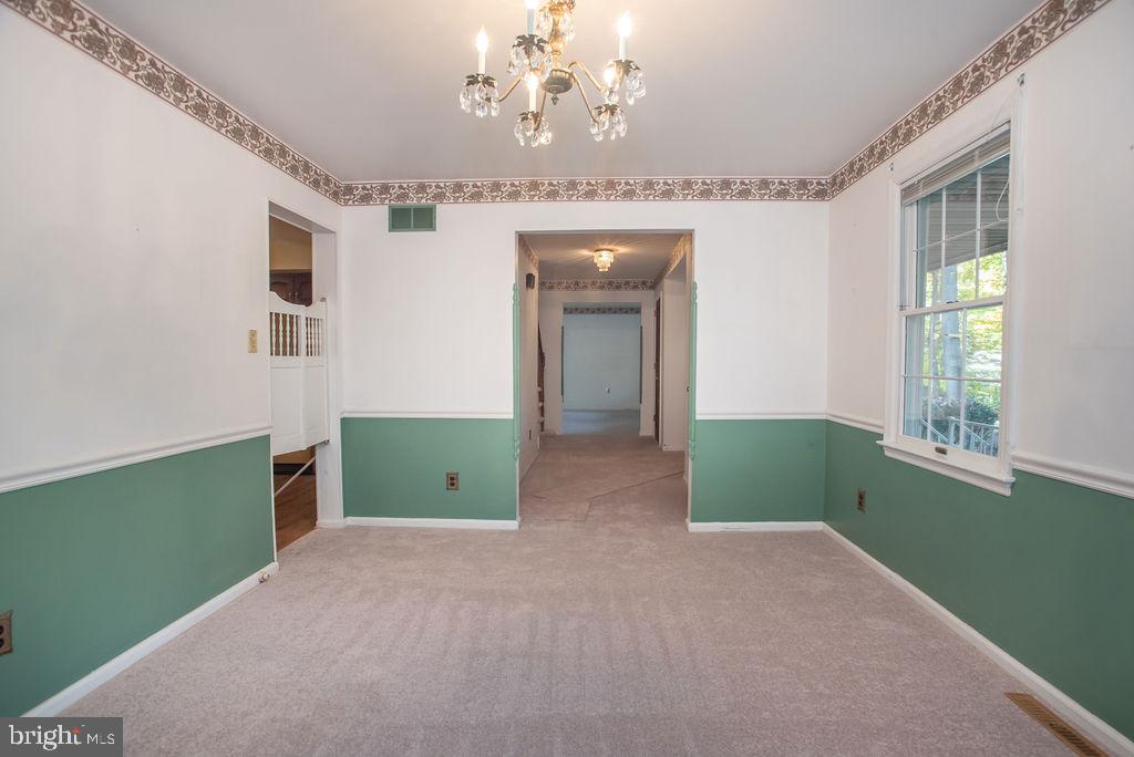 305 Dove Drive Newark, DE 19713 - Photo 7 of 37