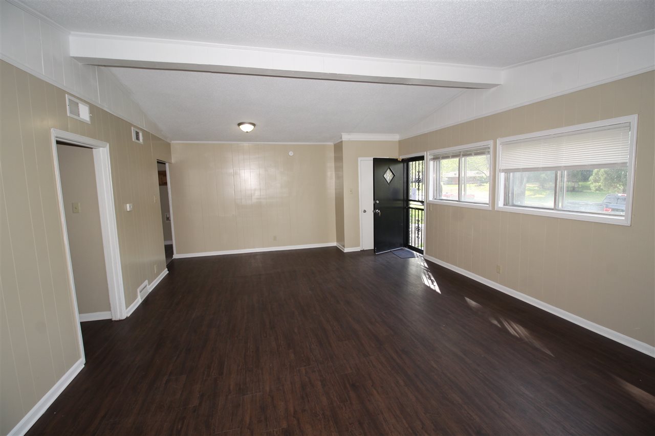 1504 Hester Road Memphis, TN 38116 - Photo 4 of 8
