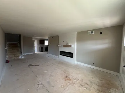 $319,400 | 326 Cardinal Crk Drive, Clarksville, TN 37040