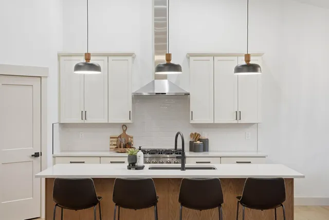 $779,000 | 6520 B Pne Rdg Way, Nine Mile Falls, WA 99026