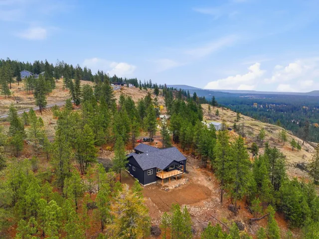 $779,000 | 6520 B Pne Rdg Way, Nine Mile Falls, WA 99026