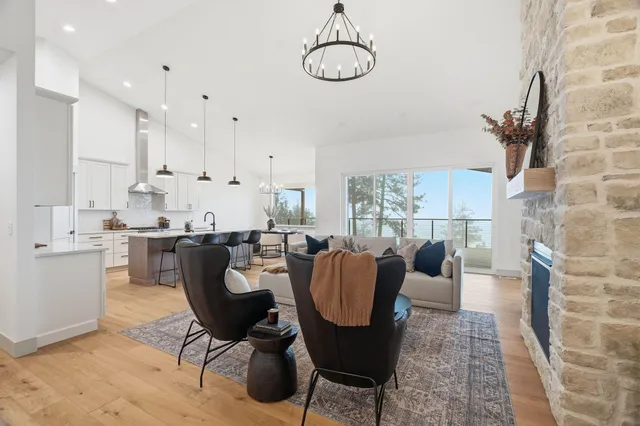 $779,000 | 6520 B Pne Rdg Way, Nine Mile Falls, WA 99026