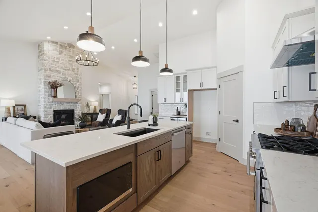 $779,000 | 6520 B Pne Rdg Way, Nine Mile Falls, WA 99026