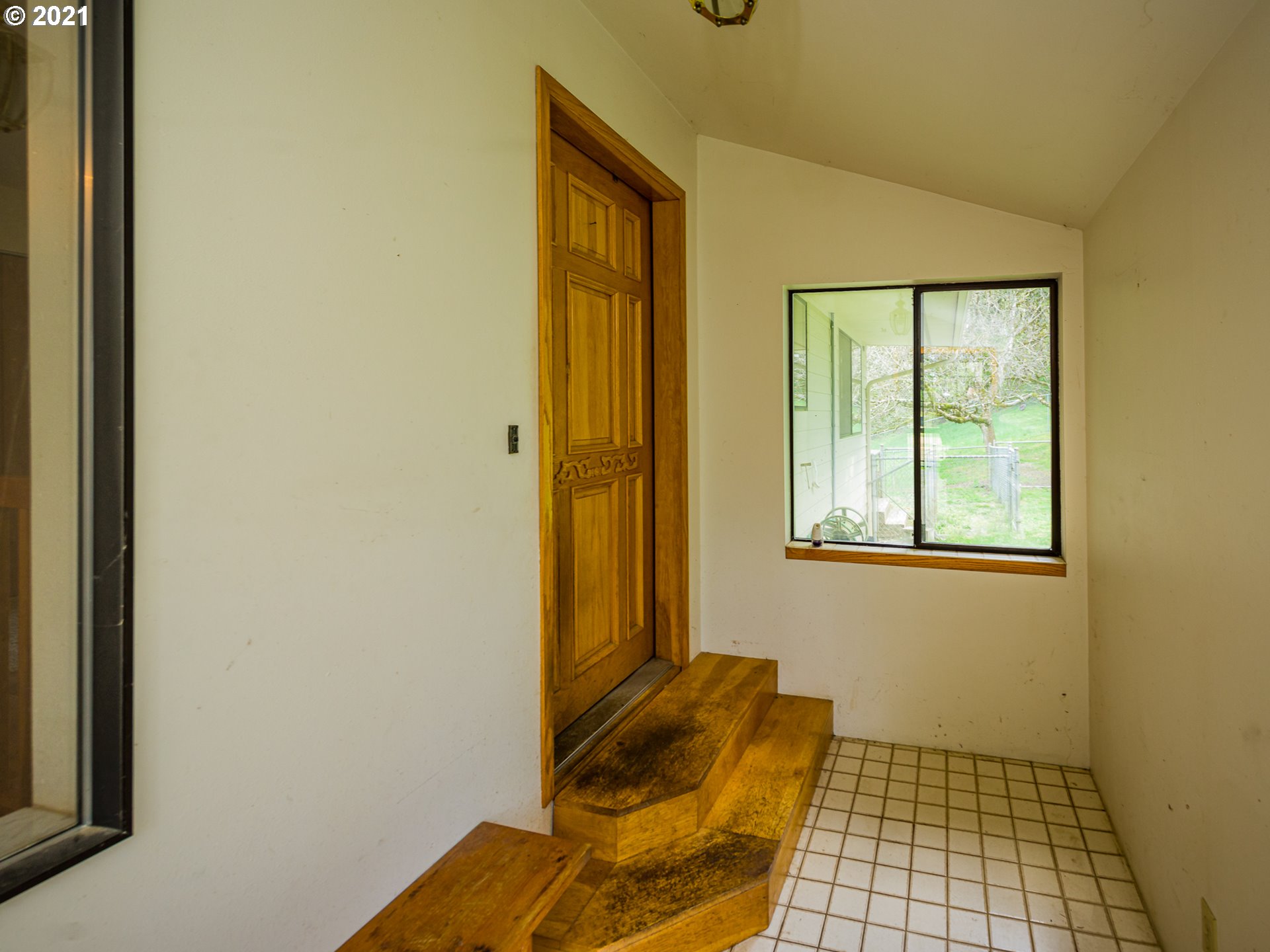 183 Wieri Road Woodland, WA 98674 - Photo 4 of 32 Gallery Image 4