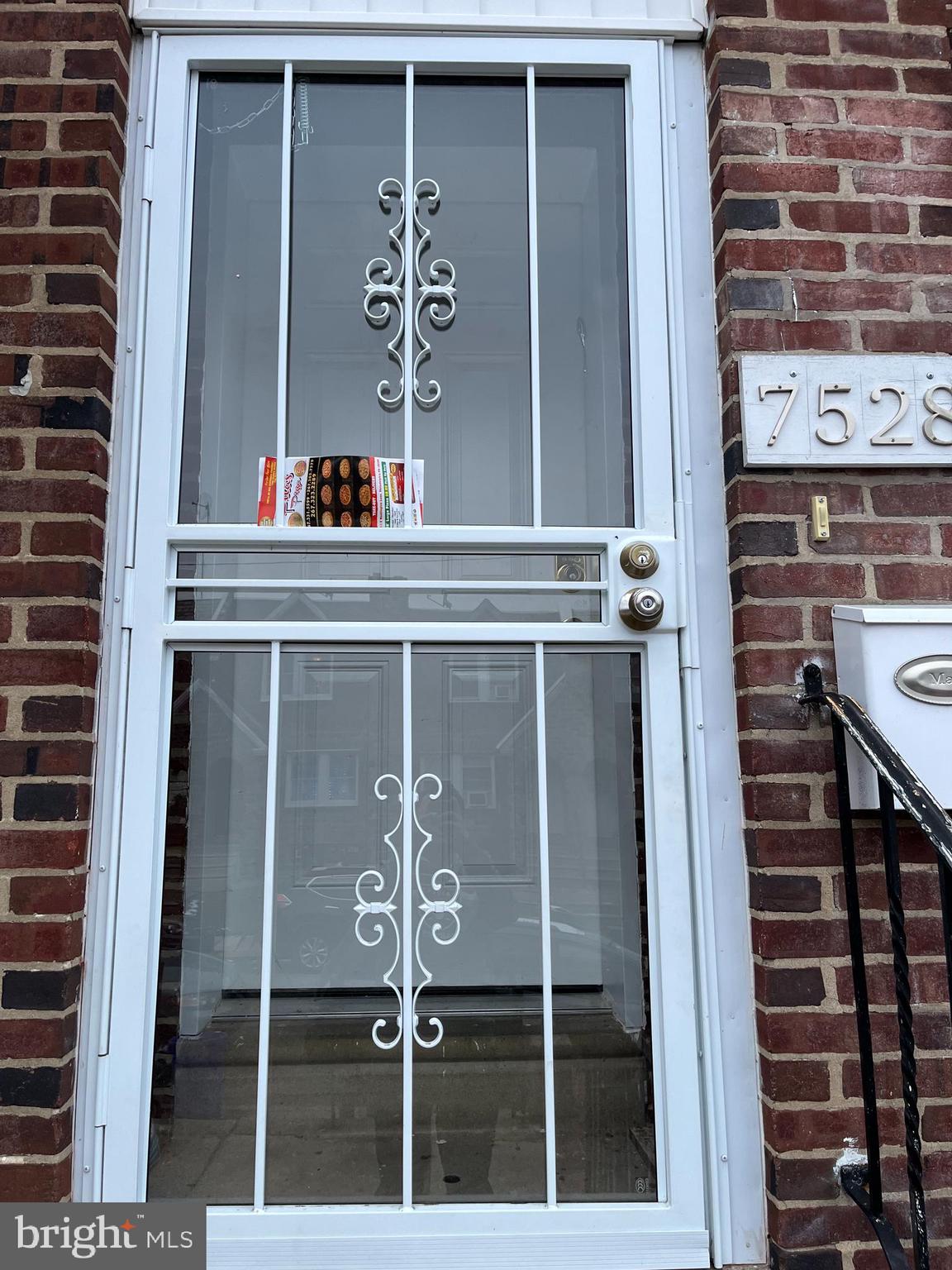 7528 Beverly Road Philadelphia, PA 19138 - Photo 1 of 12 Gallery Image 1
