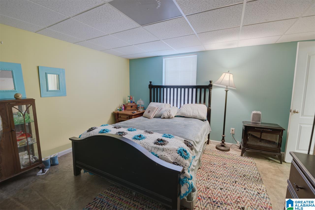 1104 Mountain Lake Road Warrior, AL 35180 - Photo 32 of 34