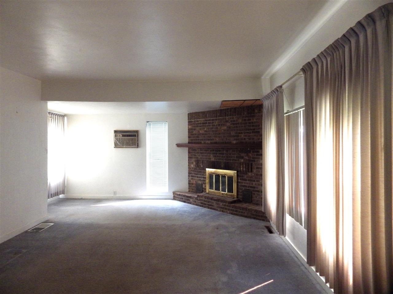 6007 Goshen Road Fort Wayne, IN 46818 - Photo 3 of 17