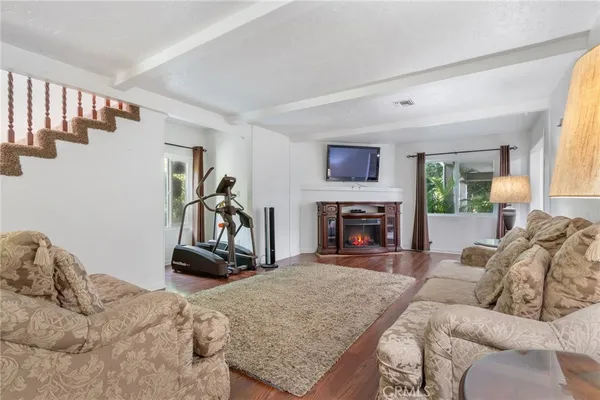 $1,424,950 | 9340 Burnet Avenue, North Hills, CA 91343
