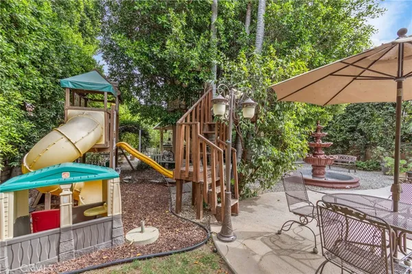 $1,424,950 | 9340 Burnet Avenue, North Hills, CA 91343