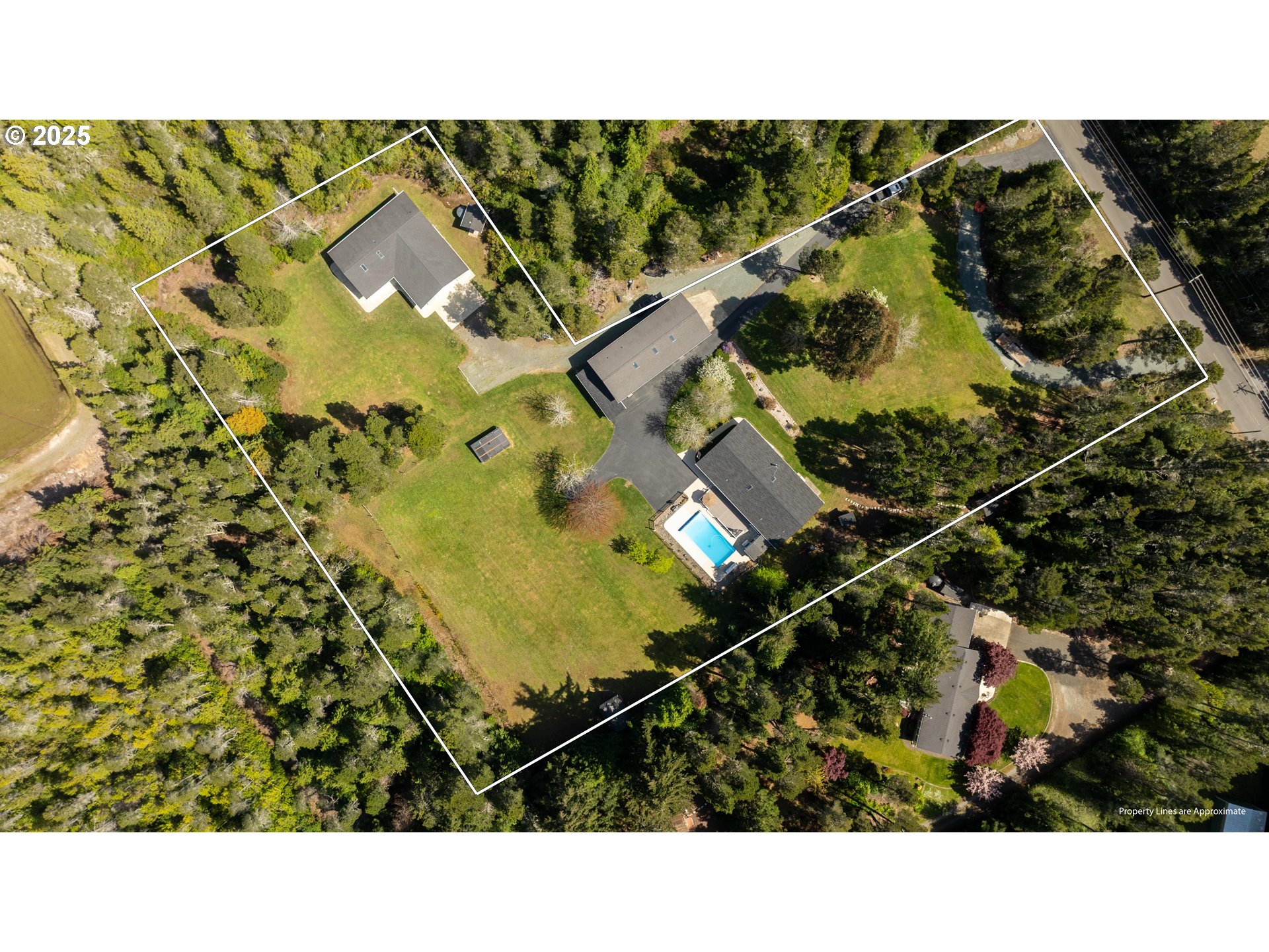 55654 Prosper Jct Road Bandon, OR 97411 - Photo 3 of 48 a picture of a bathroom