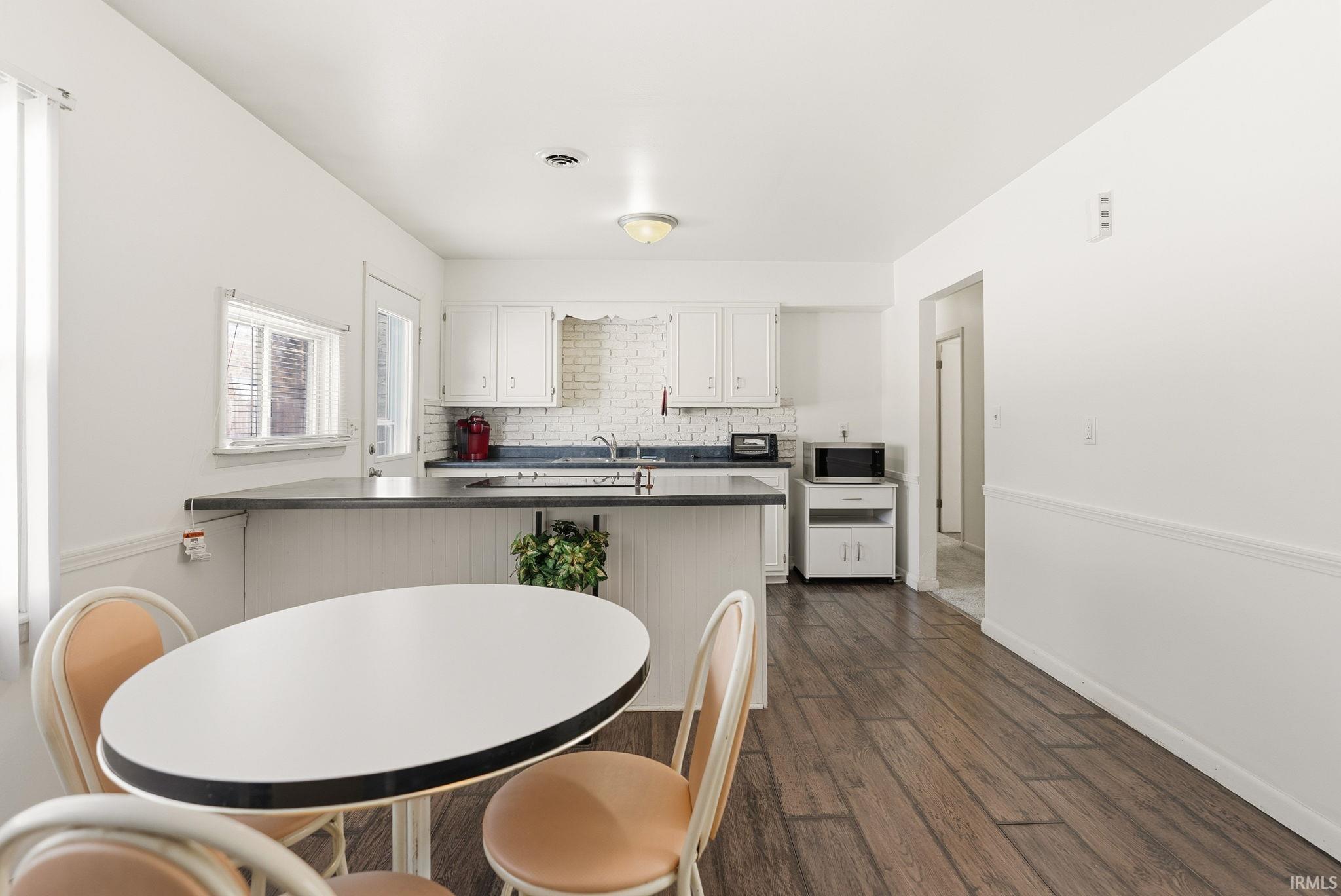 1039 Faurote Avenue Decatur, IN 46733 - Photo 11 of 28