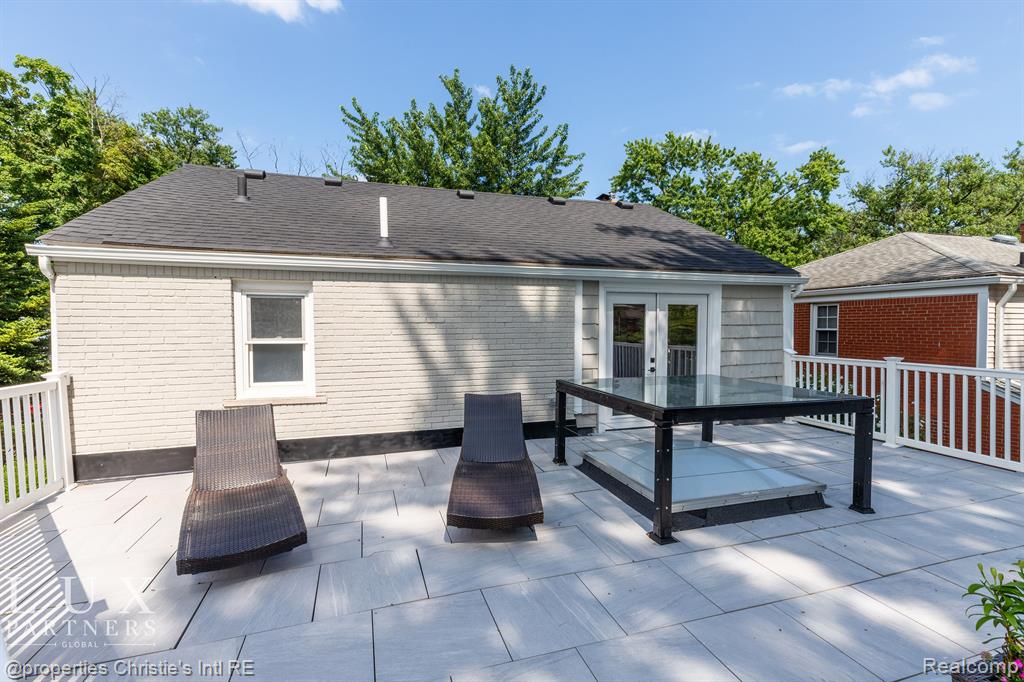 1389 Audubon Road Grosse Pointe Park, MI 48230 - Photo 3 of 26
