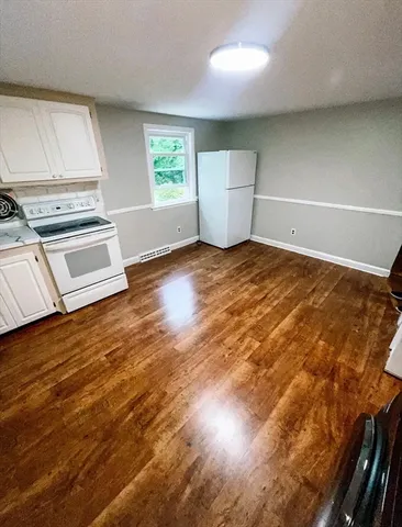 $2,550 | 2 Bow Street, Unit 2, Plainville, MA 02762