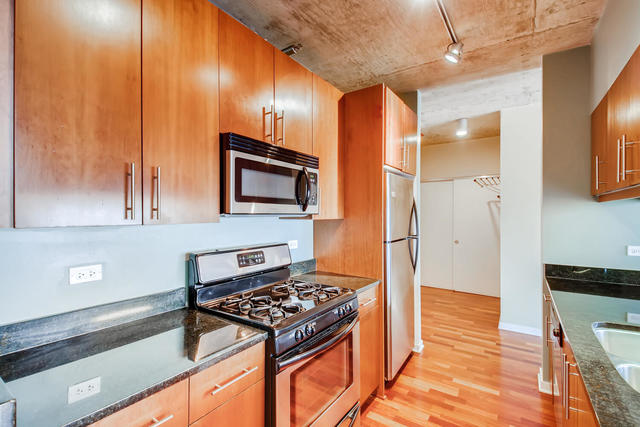611 South Wells Street, Unit 2305 Chicago, IL 60607 - Photo 7 of 21