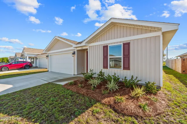 $2,300 | 5132 Rivergrass Drive, Panama City, FL 32404