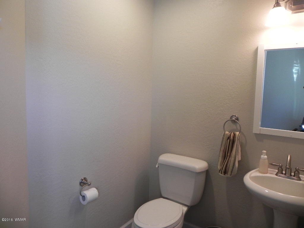 7540 Shumway Road Show Low, AZ 85901 - Photo 13 of 42