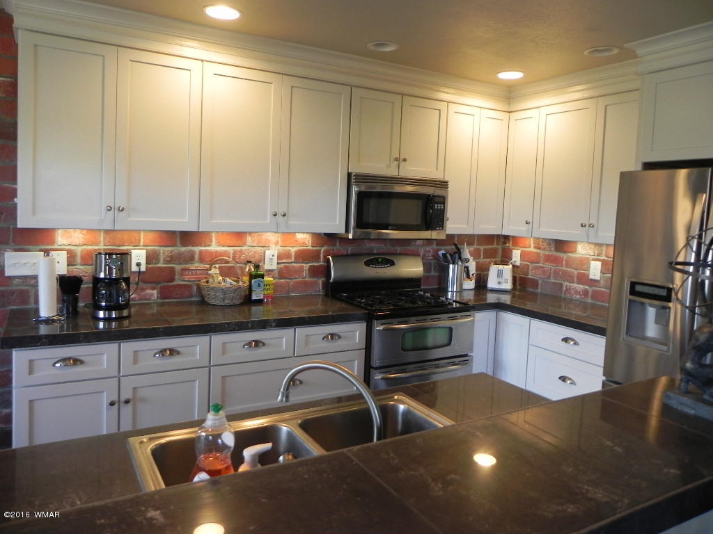 7540 Shumway Road Show Low, AZ 85901 - Photo 7 of 42