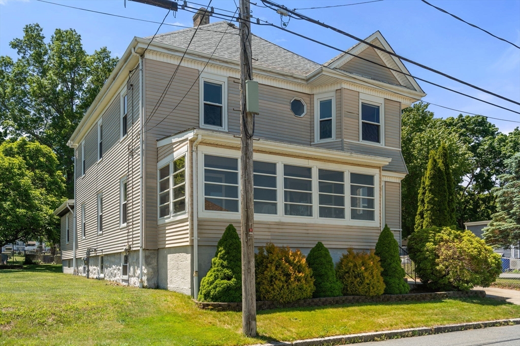 143 Spencer Street Fall River, MA 02721 - Photo 3 of 34